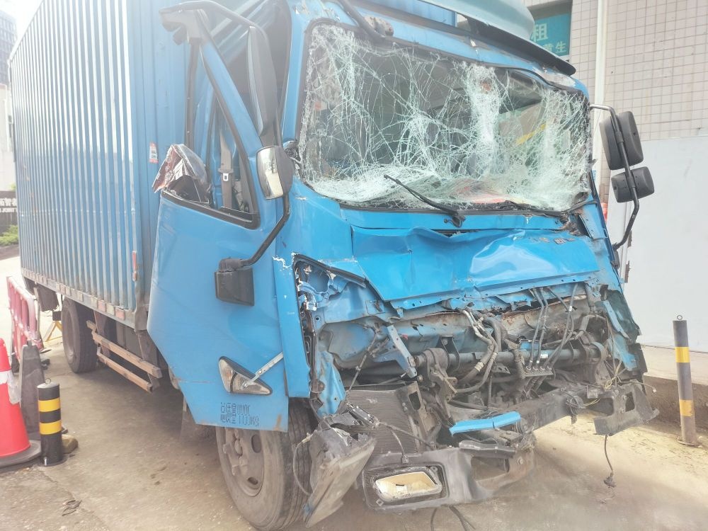 深圳市龙岗区阿德汽修店