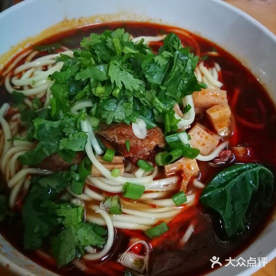 峨圆老字号牛肉面馆