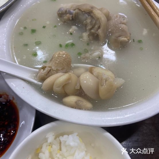 周蹄花特色小菜馆(挺进路店)