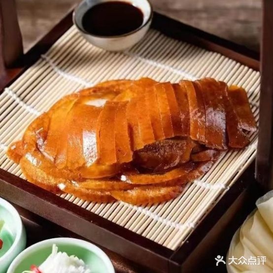 西来兴倍镜烤鸭(西湖馨苑店)
