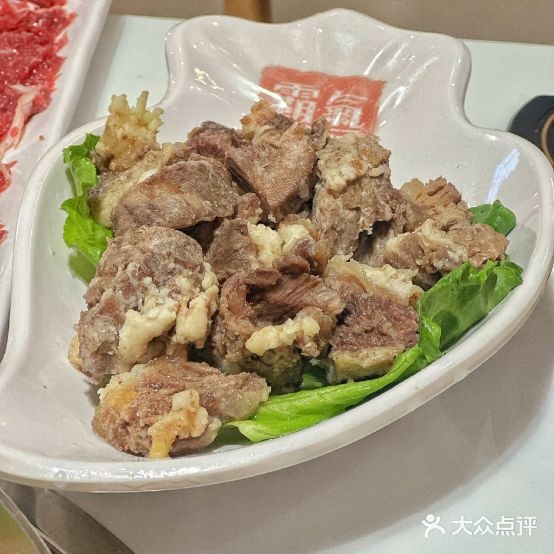 银潮踟汕记海鹏海特色牛肉火锅爱琴海店(鸡足山路店)