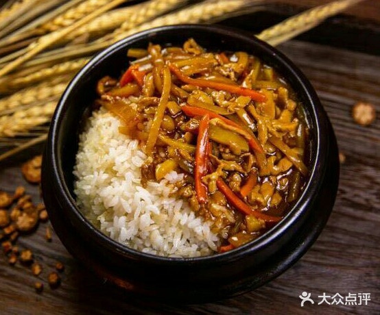 中国菜根香(龙栖花园店)