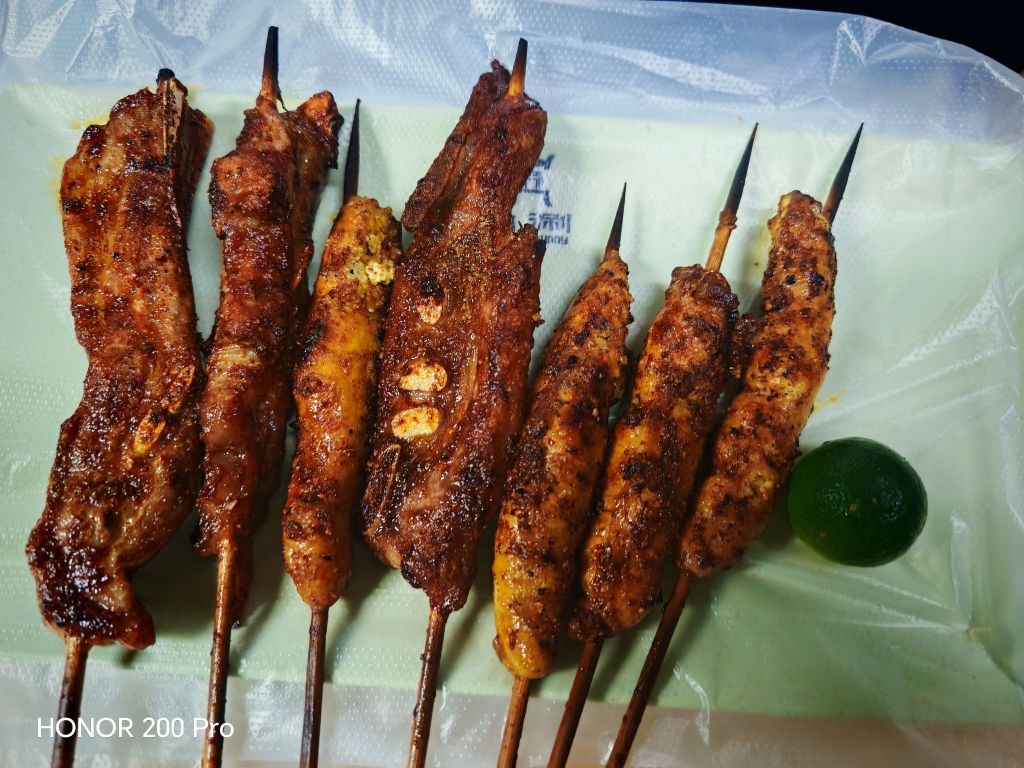 钦百味烧烤(小花园店)