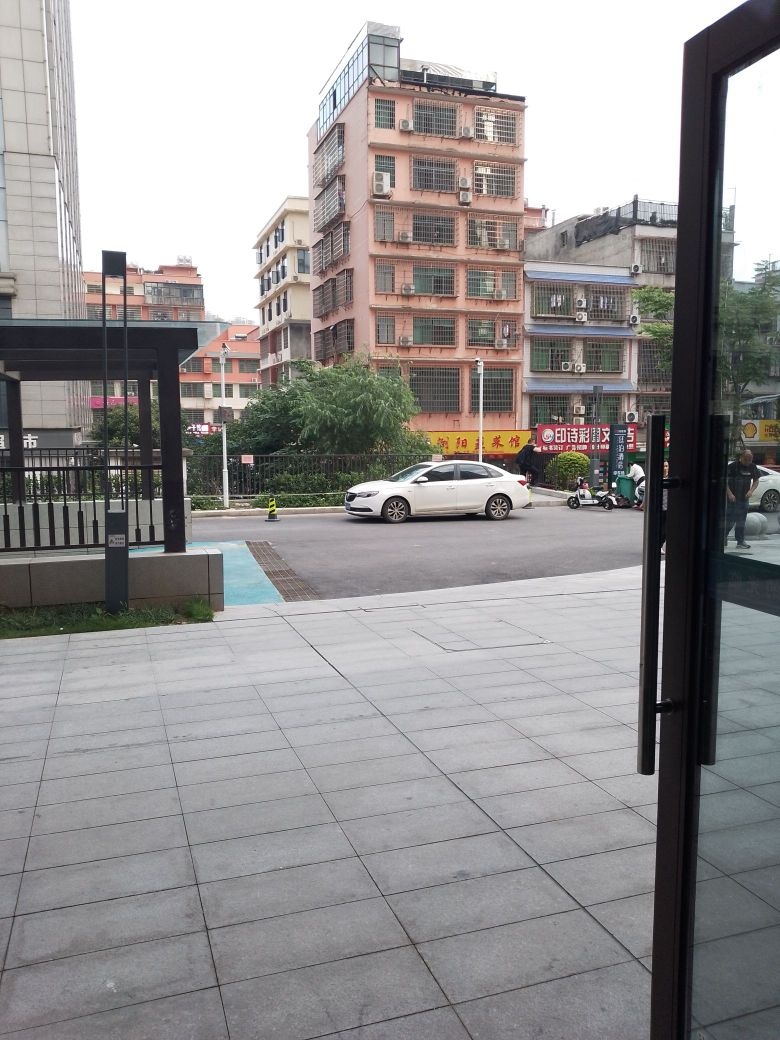 元马锁店开锁配钥匙