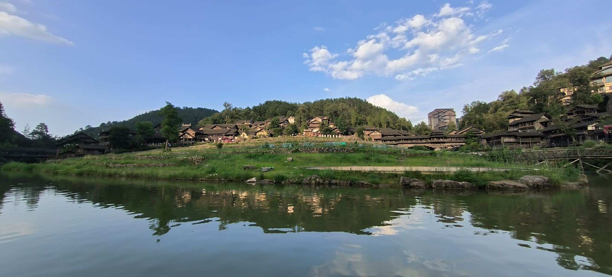 乌江寨旅游综合服务中心(西寨口)