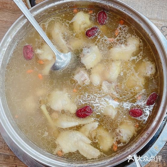 李记羊肉鸡煲