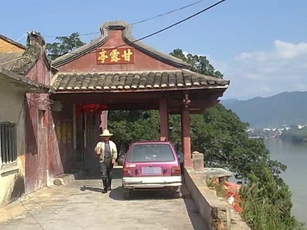 梅州市梅县区松口镇寺坑村1队