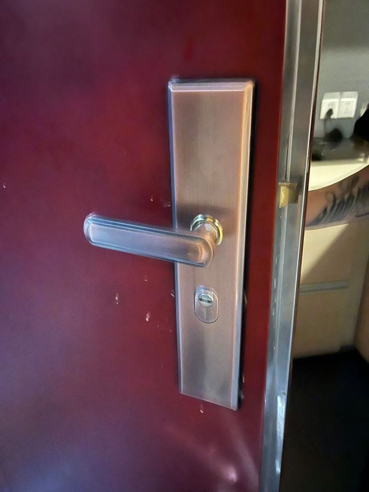 风速锁业开锁换锁 配汽车钥匙