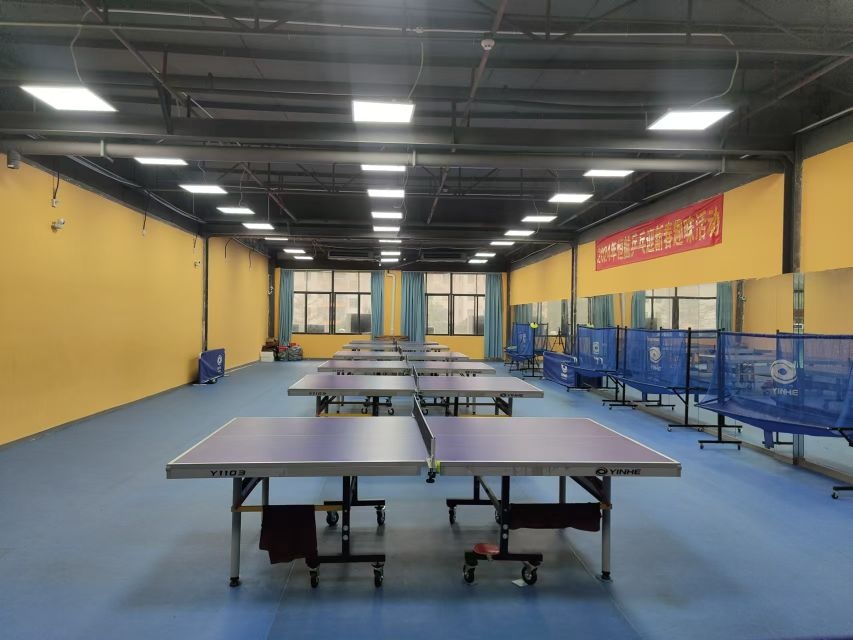恒航乒乓球俱乐部(金凯商业广场店)