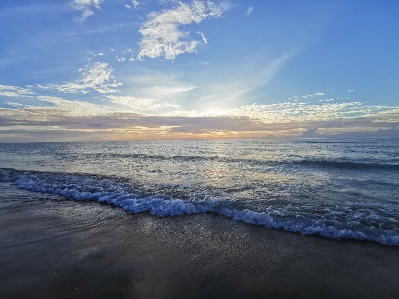 月亮湾海滩