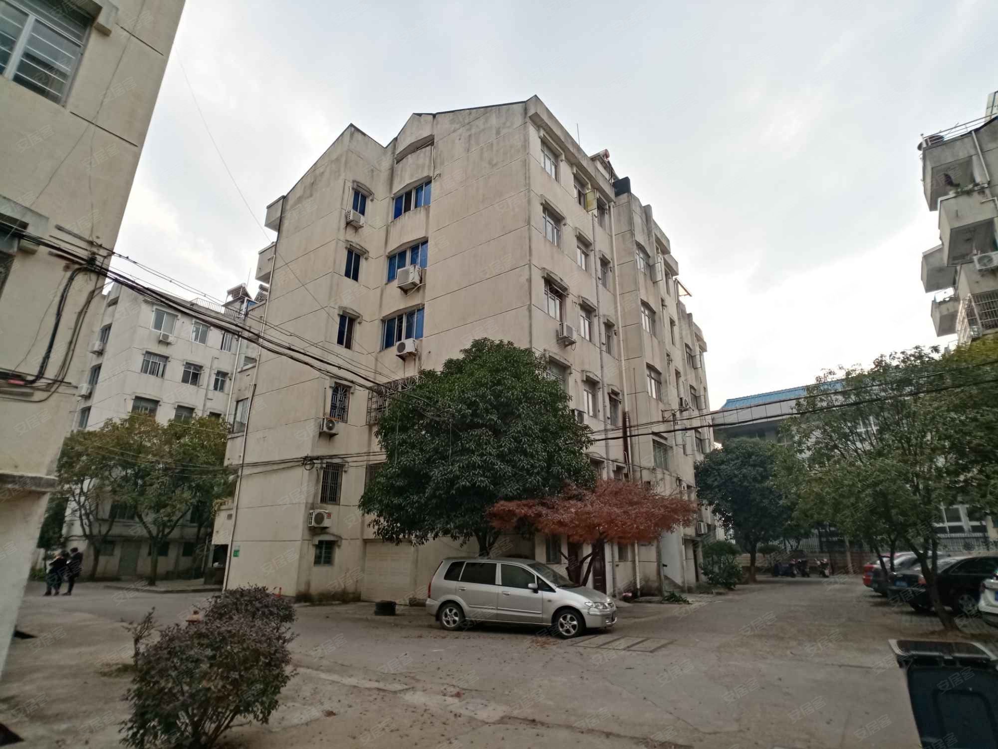 园丁花苑(栖霞西路)