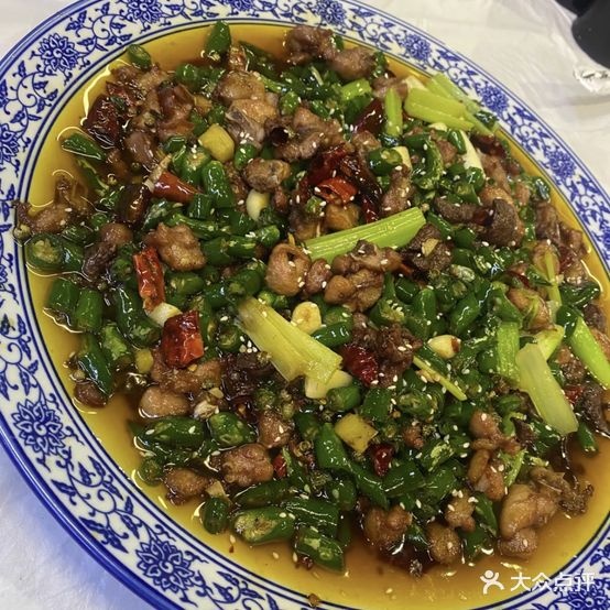 鉋哥红烧鸭(南门唐城店)