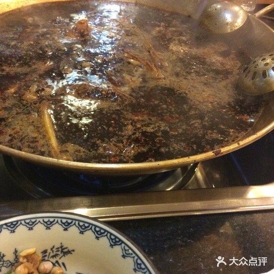 喳闹鱼头火锅(港湾丽景店)