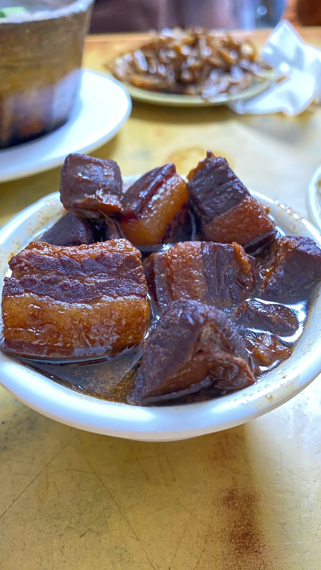 亮亮小吃砂锅坛肉(南直路店)