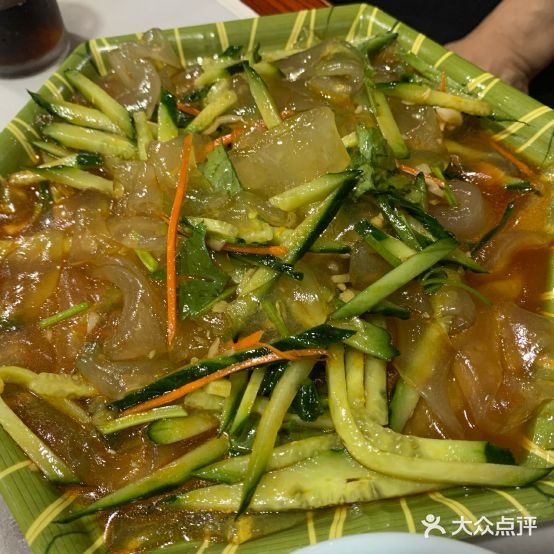 三江鱼东北特烧铁锅炖(中信银行大厦店)