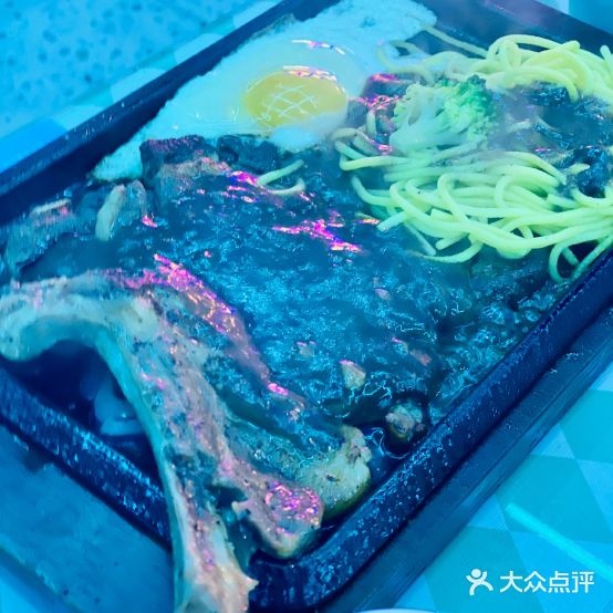 遇见原切牛排(南昌红谷滩万达广场店)