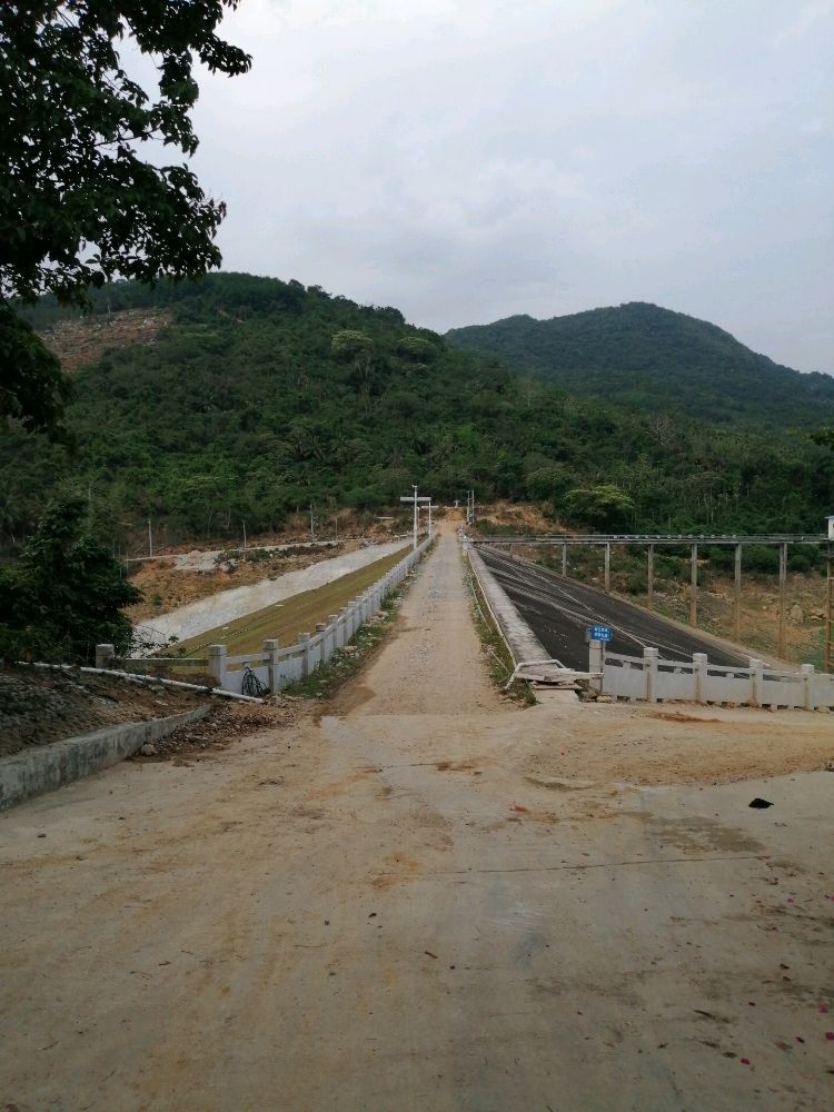 陵水县黎跃水库管理所