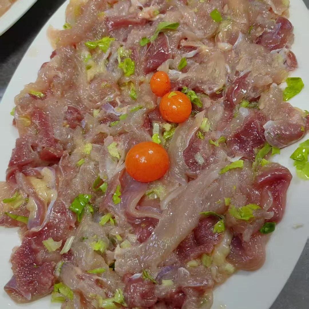 钦记·石橄榄脆皮鸡火锅