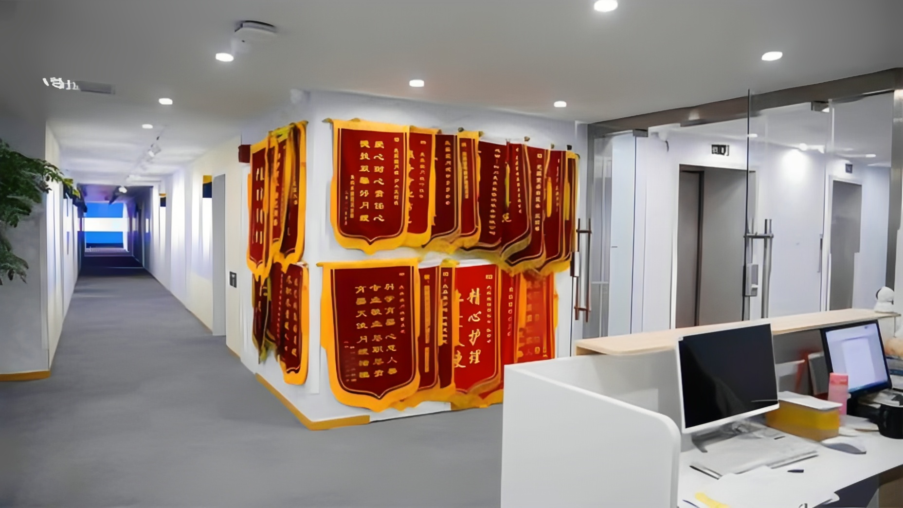 亮英堂·月嫂育儿嫂保姆