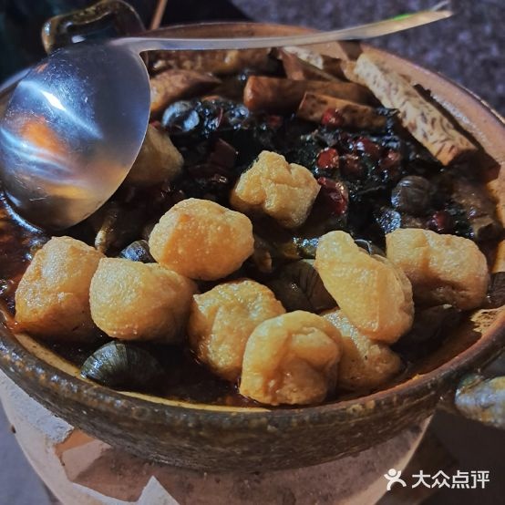 城屿midnight snglk烧烤烤鱼(东方巴黎水岸店)