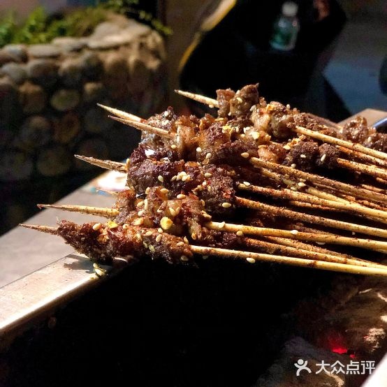 昭通市色小肉串(东玉街店)