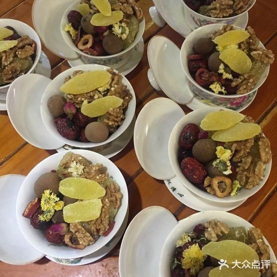 清真·伊隆民族文化茶茶餐厅店