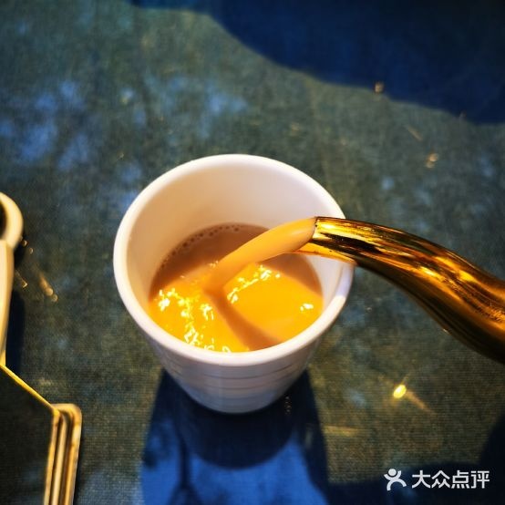 野马国际·马东背落餐厅