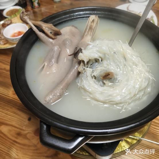 聚诚美食园