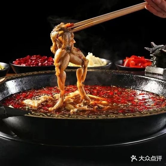 三千渔沸腾鱼娃火锅(时代之光店)