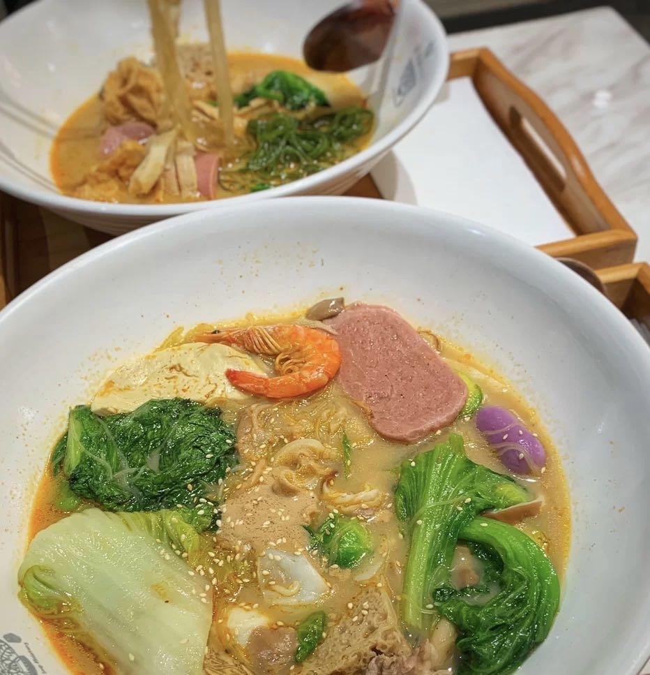 兴鲜烫骨汤麻辣烫
