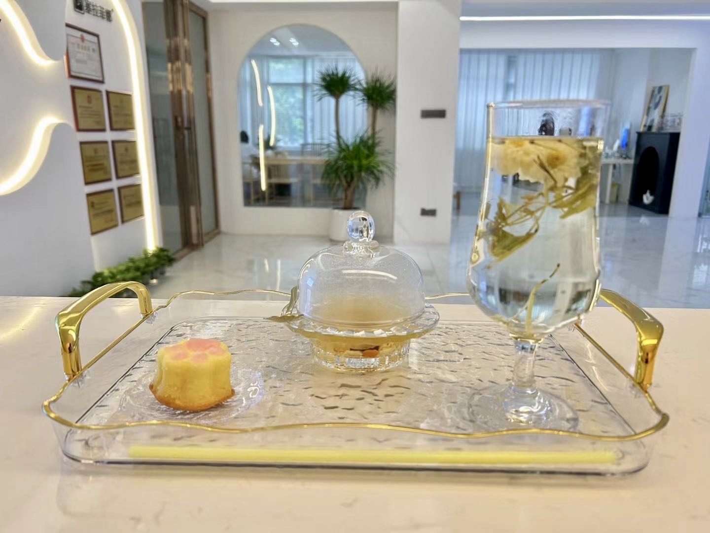 绿宝瓶光疗美甲(广场东路鼎奢店)