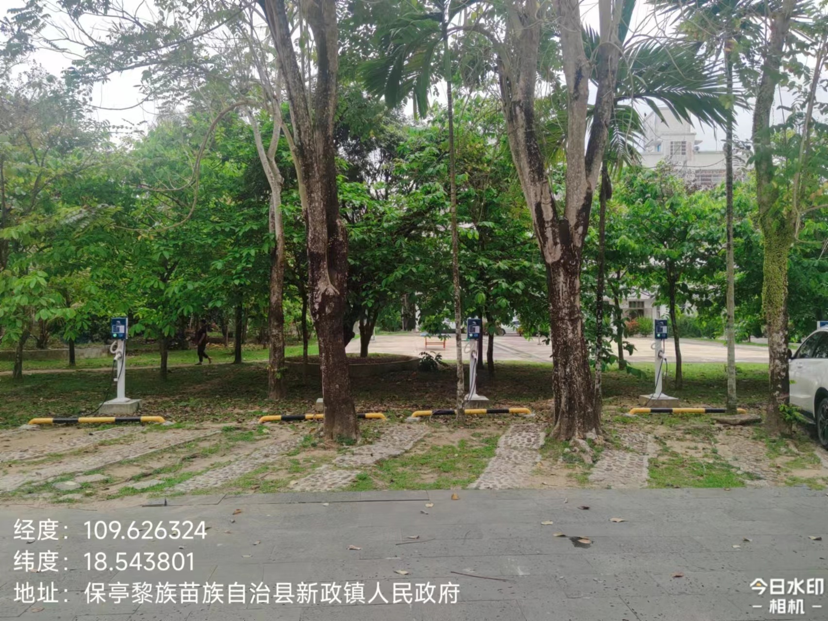 南方电网充电站(保亭新政镇人民政府充电站)