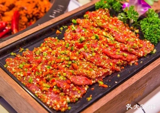 鲁校长(内江吾悦广场江宁街店)