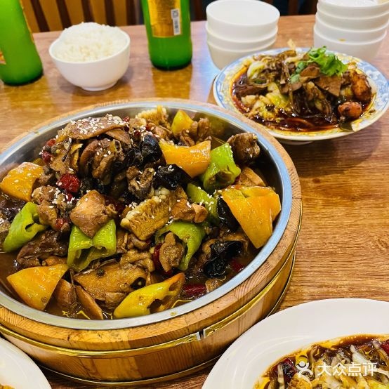 一碗香揽锅菜谷八宝粥(劳动路店)