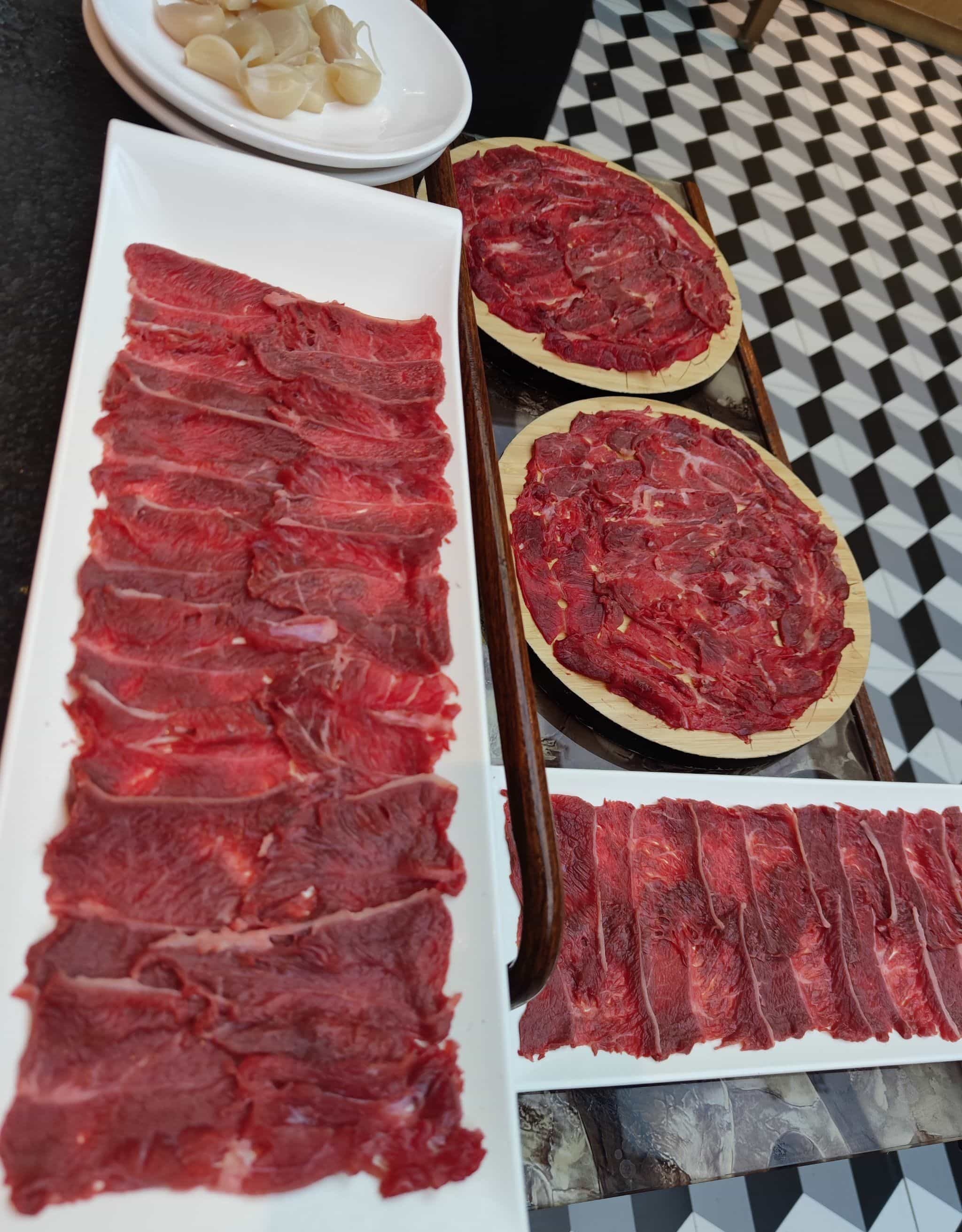 地一牛鲜牛肉火锅(领域尚城店)