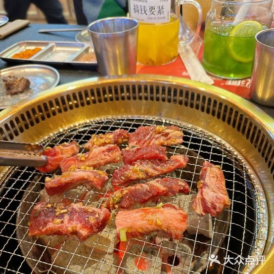 戍蚁尔蚂含霉·洞首烤肉大排档