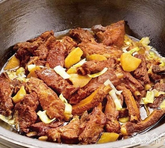 东北老味道铁锅炖(民族东路店)