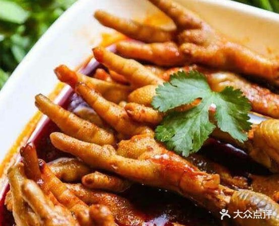 三匹马土菜馆(原蒙古包店)