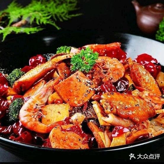 一麻二辣约辣香锅(汉峪金谷店)