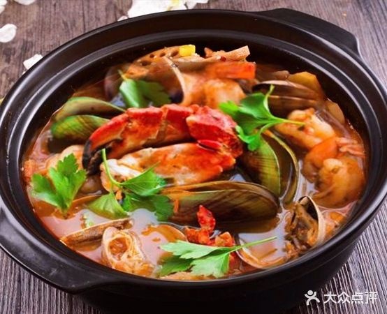 小青岛海鲜煲(步行街总店)