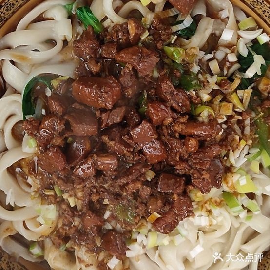 常记鸡汤刀削面。(紫东家园店)