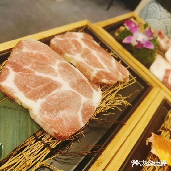 黑牛晓镇市集烤肉(泰和总店)