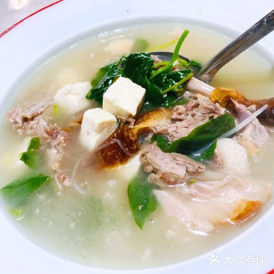 悦华烤鸭楼融合菜(丹州小区商业中心店)