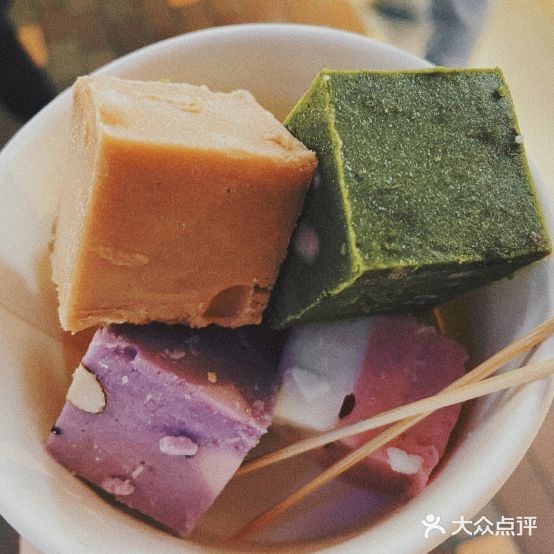 奶鸭鸭手造炒奶冰(合生汇店)