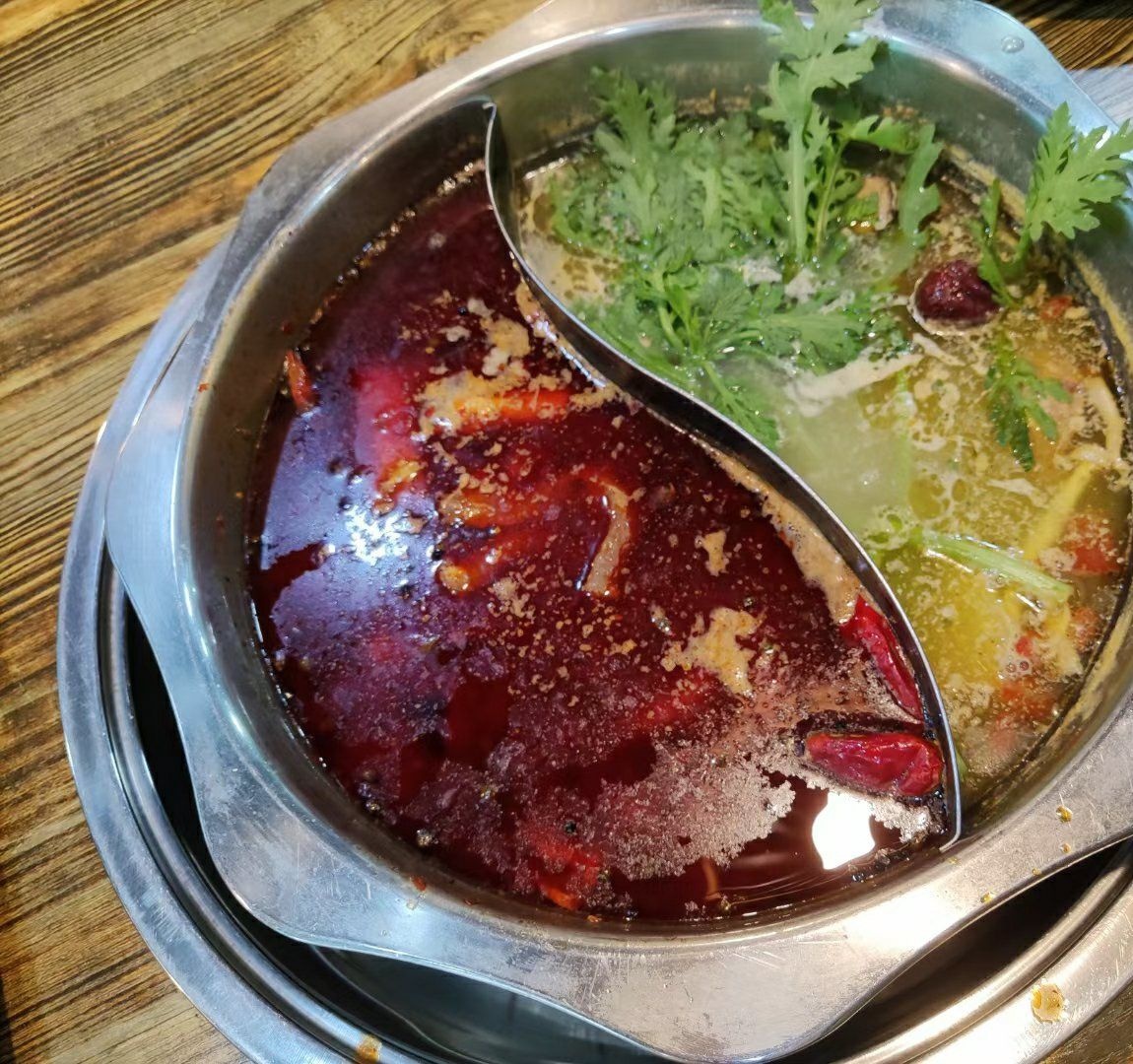 三江煮鱼庄自助火锅(石坡街店)