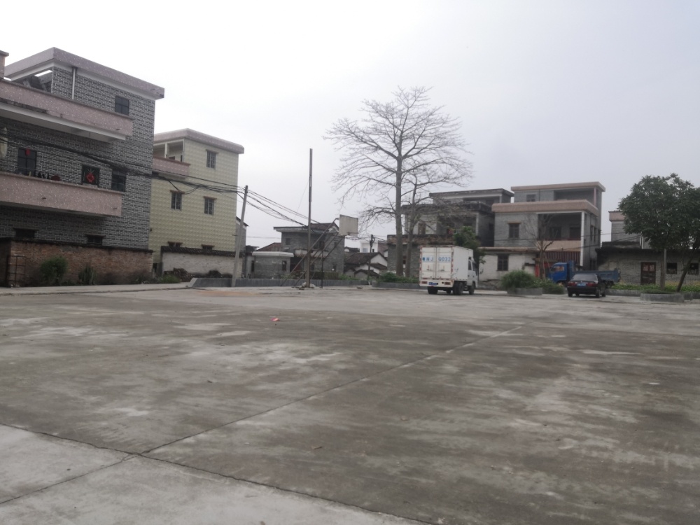 杨福村篮球场