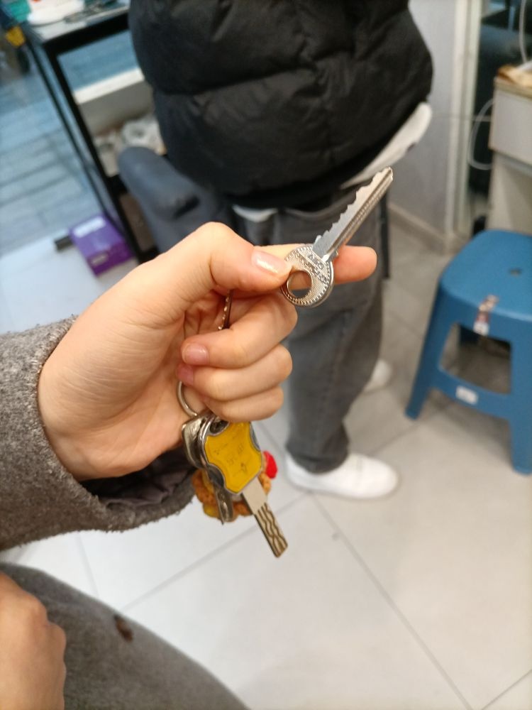 洪宇锁行指纹锁