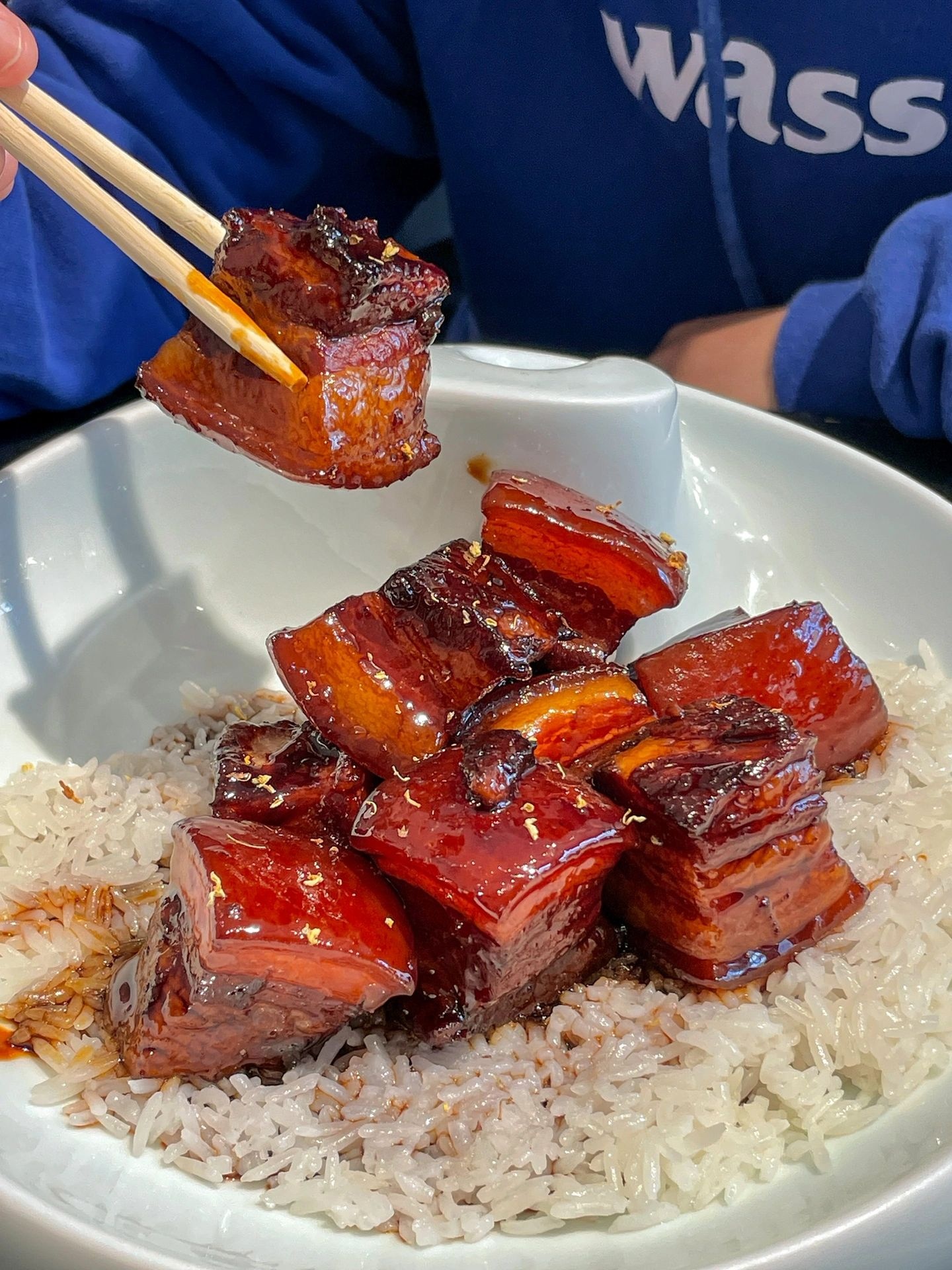 梅飞酒家(名辉豪庭店)