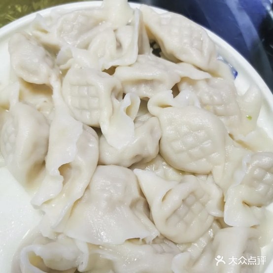 东北3饺子馆(汉口新界店)