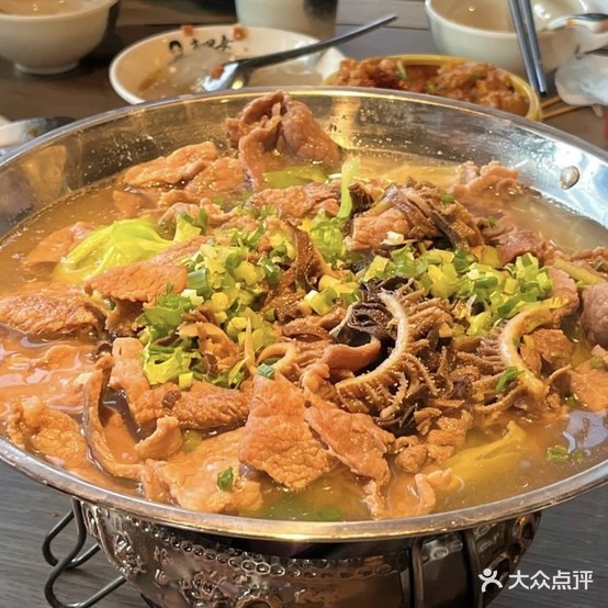 乐山肖甄脚女跷痨四牛肉(建军中路店)